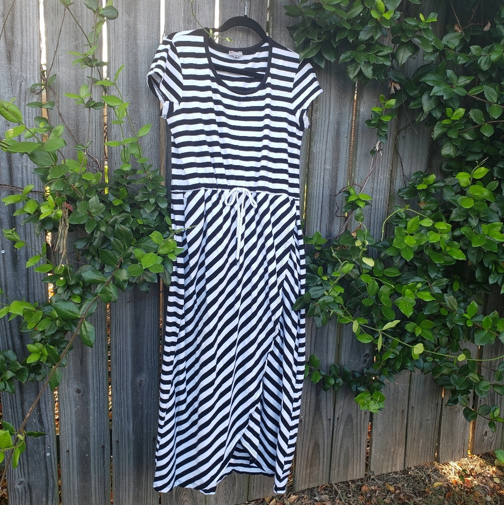 Talbots black and white stripe tulip hem maxi midi